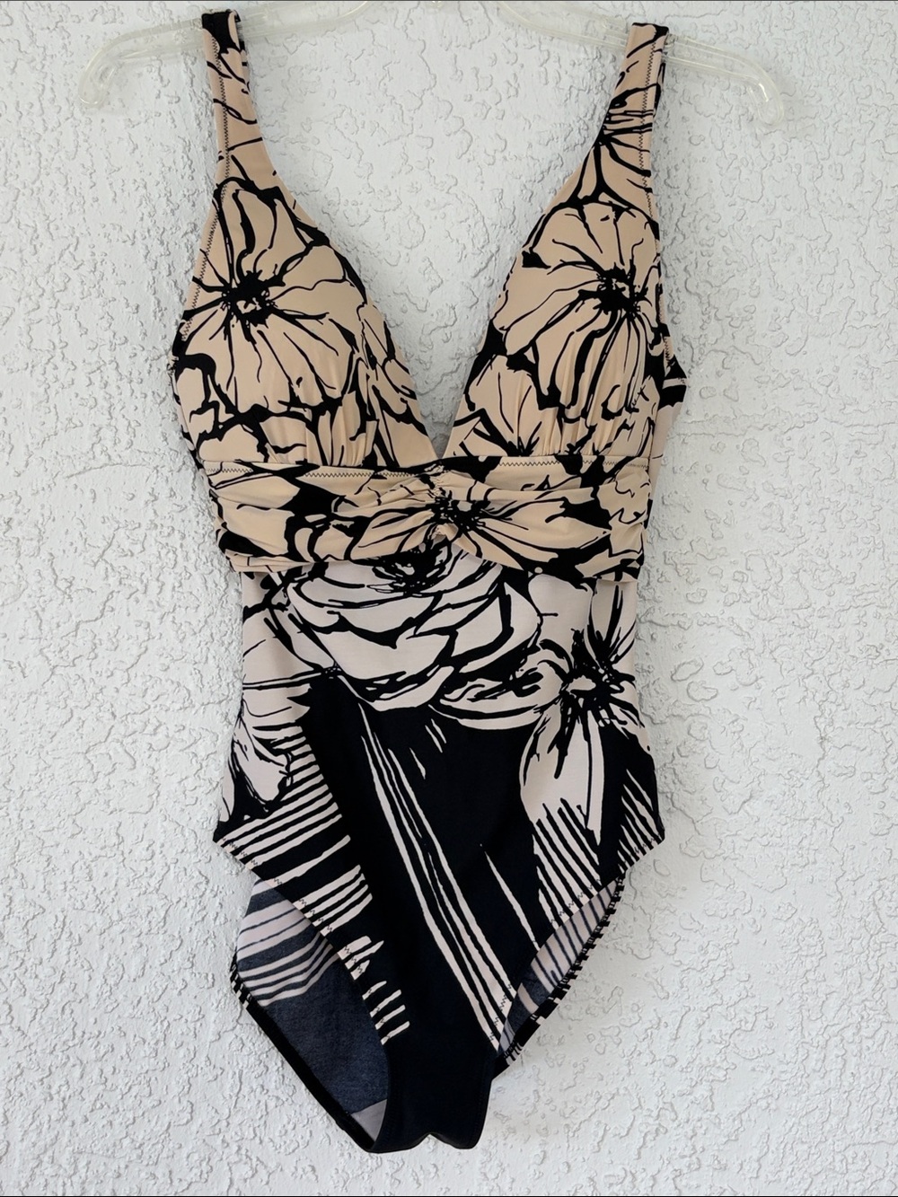 Gottex  V-Neck One-Piece Swimsuit in Beige and Black size 10